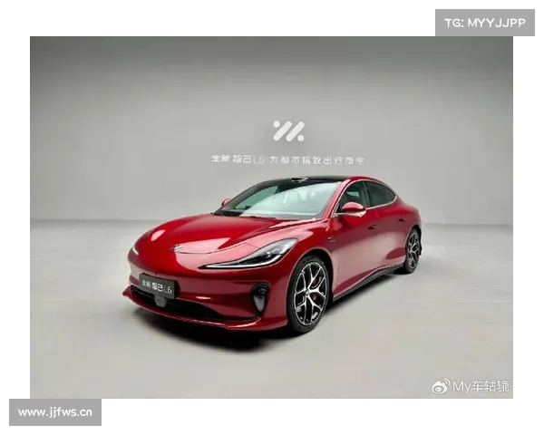 低调的实力派——Model3P车主试驾智己L6 低调的实力派——Model3P车主试驾智己L6
